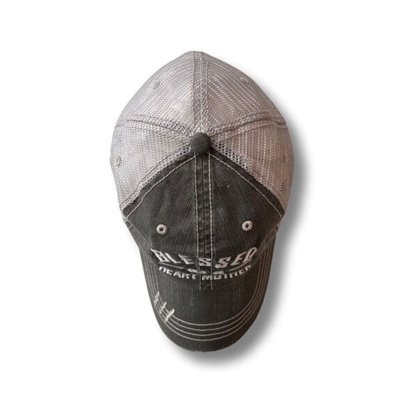 “Heart Mom” Embroidered Gray Trucker Cap • OSFM • NWOT - Picture 6 of 10